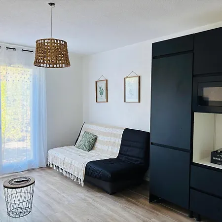 Lägenhet Le Cocon Du Pradet