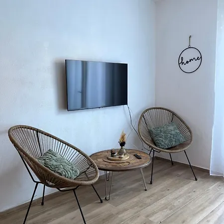 Appartamento Le Jardin Secret - Spacieux Au Calme à 900 M Des Plages Au Cœur Du Village Provençal *